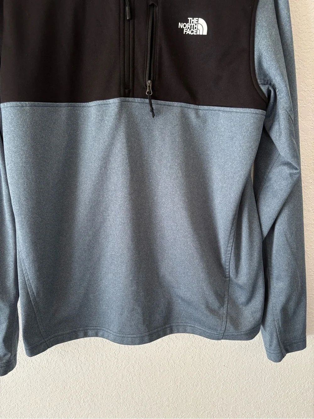 The North Face Black & Steel Blue Quarter-Zip Fleece Pullover